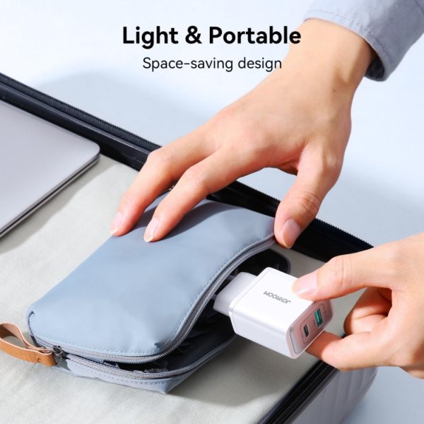 EDA006934001A_6.jpg JOYROOM JR-TCF15 30W USB+USB-C / Type-C Fast Charger, EU Plug, UK Plug