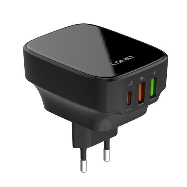 EDA006958501A-1.jpg LDNIO Q334 32W Type-C + Dual USB Port Charger with 1m Micro USB Data Cable, E...