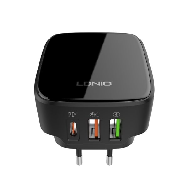 EDA006958501A_1.jpg LDNIO Q334 32W Type-C + Dual USB Port Charger with 1m Micro USB Data Cable, E...