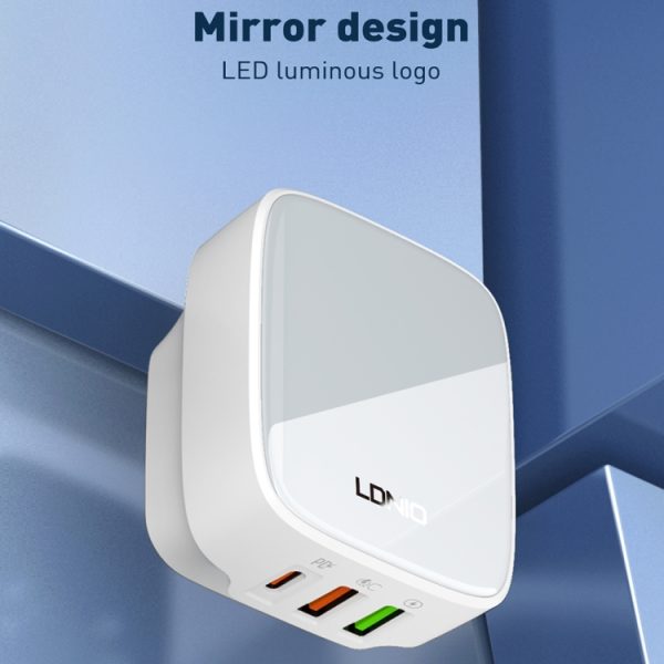 EDA0069585_B1.jpg LDNIO Q334 32W Type-C + Dual USB Port Charger with 1m Micro USB Data Cable, E...