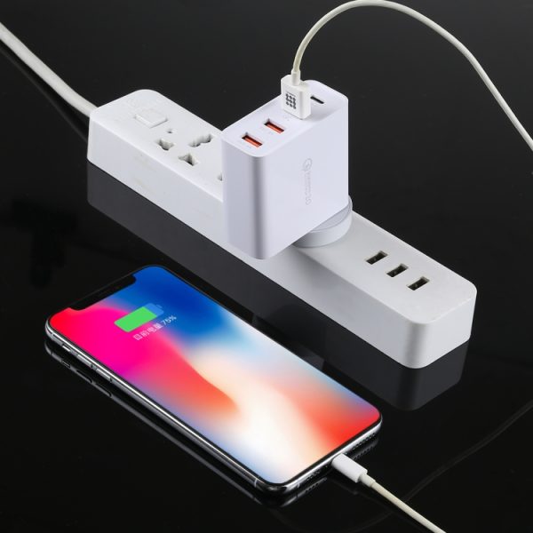IPXS1127_5.jpg A3P 3A Max Output USB-C / Type-C + QC3.0 + Dual USB 4 Ports Wall Travel Charger, UK Plug